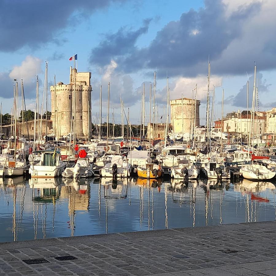 Un Hotel En Ville La Rochelle  Exteriér fotografie